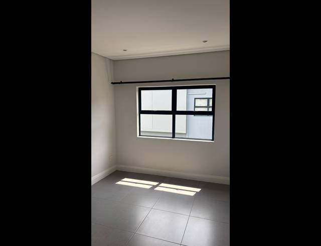 3 BEDROOM TOWNHOUSE FOR SALE IN PALM LAKES ESTATE